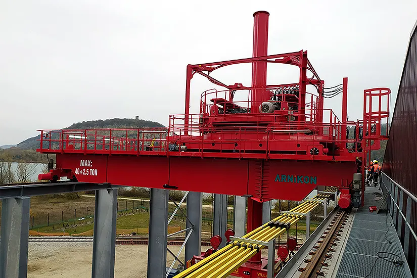 Grue Conteneurs 40 2 5 Tonnes De Capacit Livr e Arnikon grue-conteneurs-40-2-5-tonnes-de-capacit-livr-e-arnikon