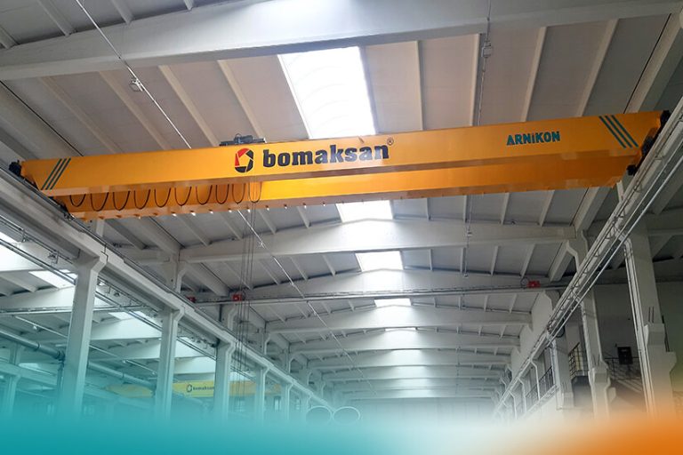 Livraison d'un pont roulant à l'usine de Bomaksan